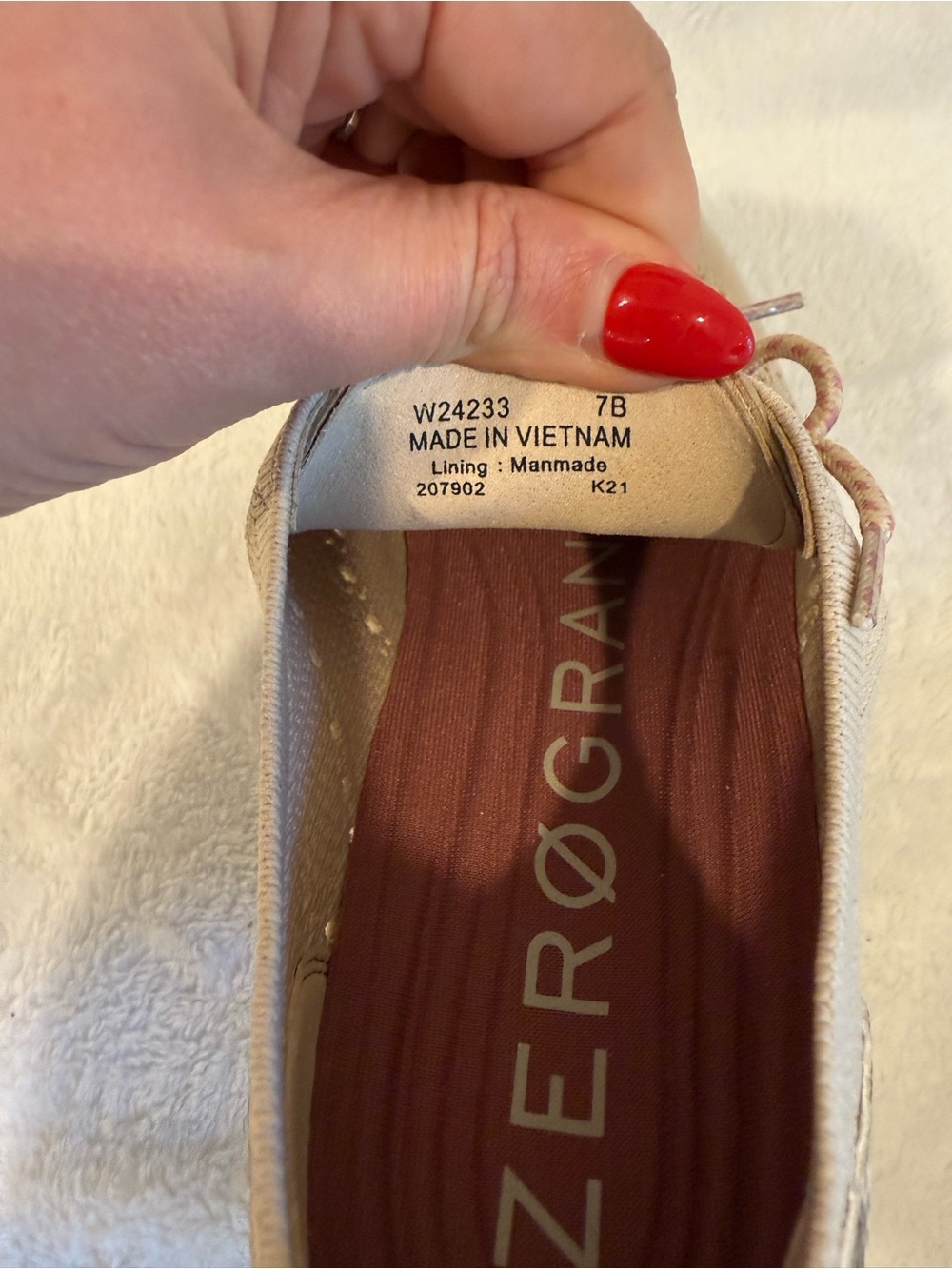 Like New - Cole Haan Women’s Zerogrand Sneakers - Picture 7 of 9